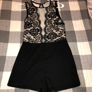 Charlotte Russe Romper size small